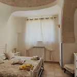 Trulli Giovanni E Angela Locorotondo