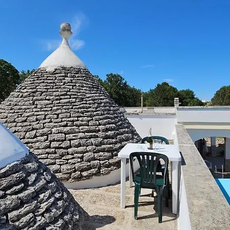 Trulli Giovanni E Angela Holiday home *
